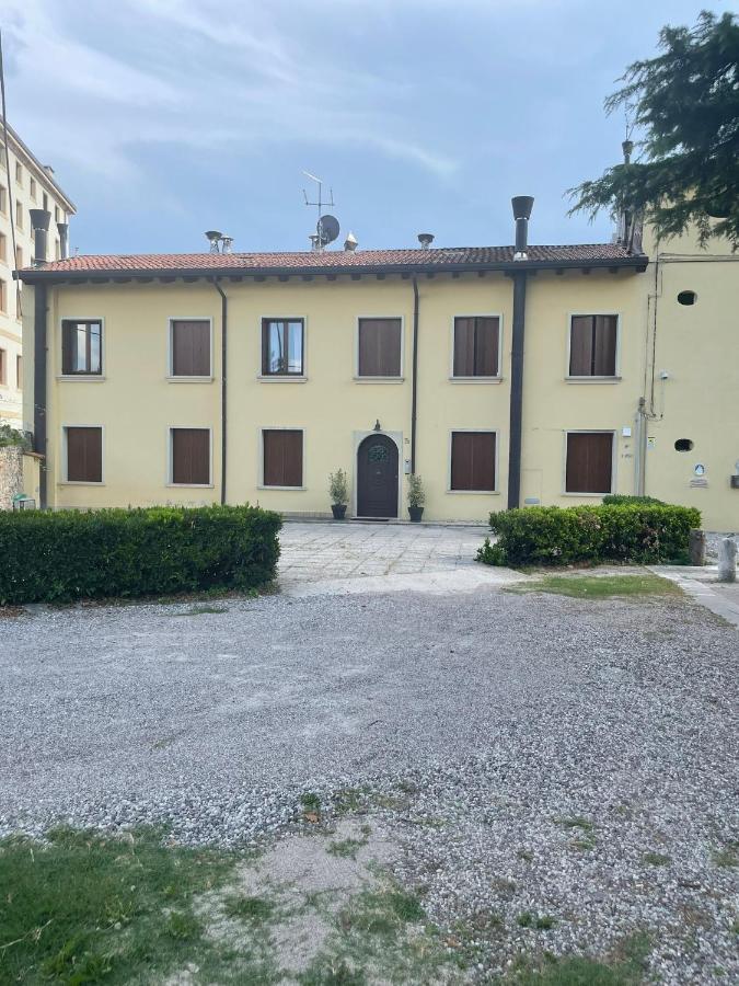 Appartamento A Verona E Parcheggio Nella Proprieta Exteriér fotografie
